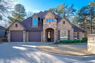 1904 Oak Knoll Cr., Longview, TX 75605