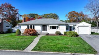 51 E Bel Air Road, Cranston, RI 02920