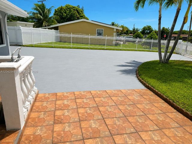 401 NW 198th St, Miami Gardens, FL 33169