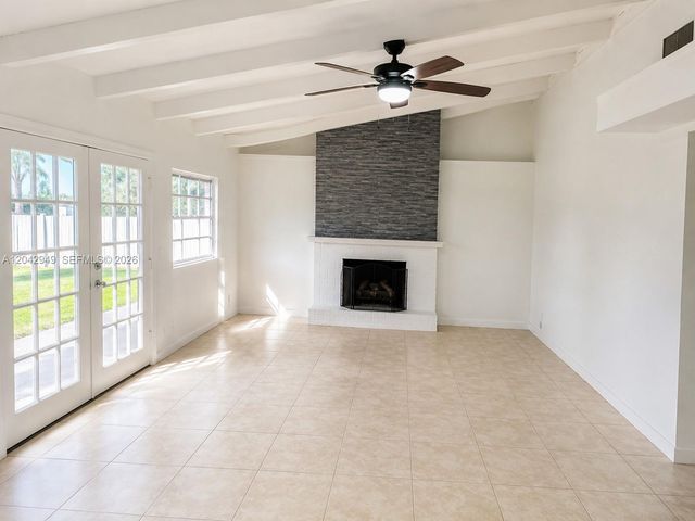 401 NW 198th St, Miami Gardens, FL 33169