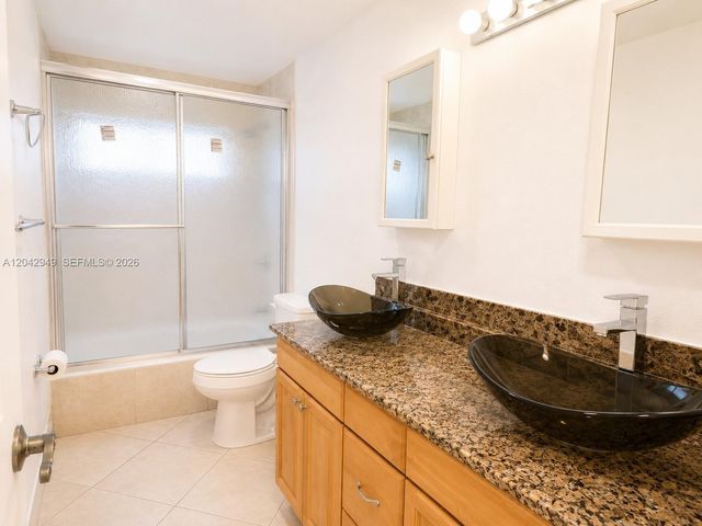 401 NW 198th St, Miami Gardens, FL 33169