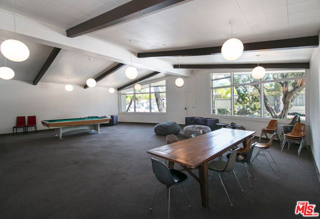 120 Navajo Lane, Topanga (los Angeles), CA 90290