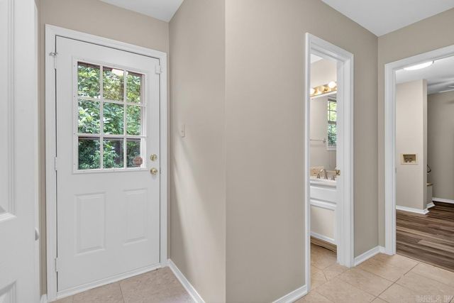 1212 River Oaks Drive, Benton, AR 72019