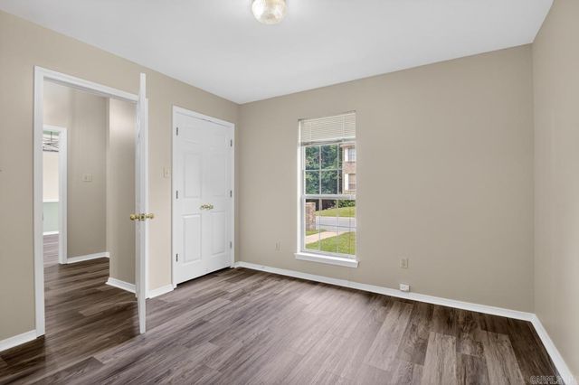 1212 River Oaks Drive, Benton, AR 72019