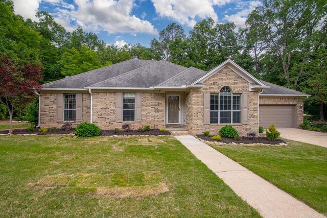 1212 River Oaks Drive, Benton, AR 72019