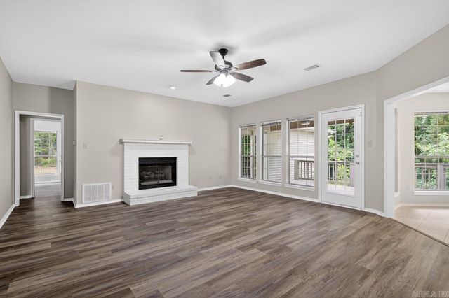 1212 River Oaks Drive, Benton, AR 72019