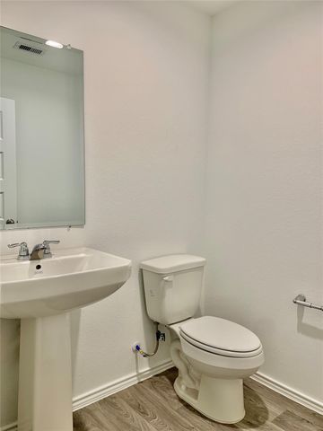 2213 Laurel Bloom Ln, Sealy, TX 77474