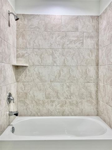 2213 Laurel Bloom Ln, Sealy, TX 77474