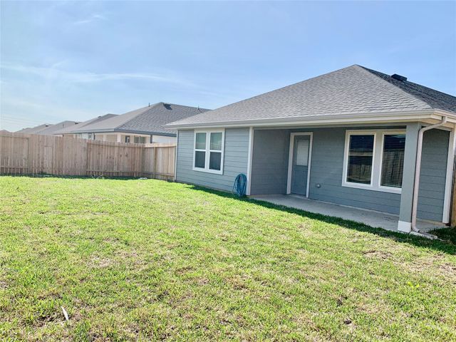 2213 Laurel Bloom Ln, Sealy, TX 77474