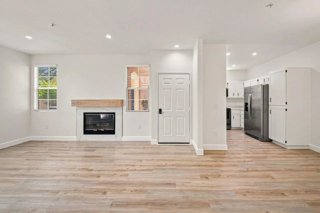 18736 Caminito Cantilena 194, San Diego, CA 92128