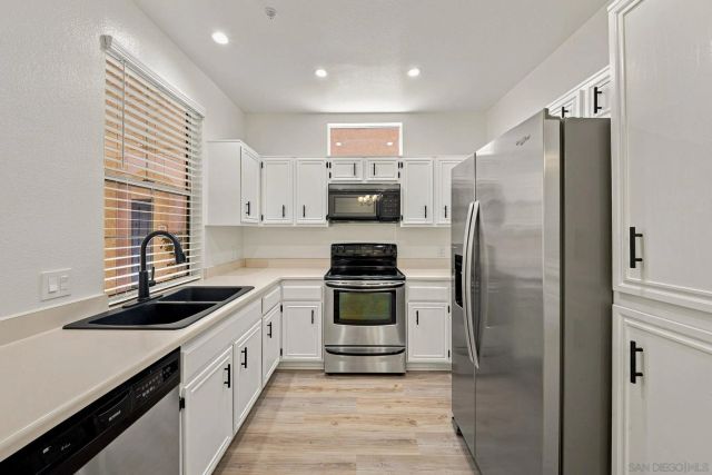 18736 Caminito Cantilena 194, San Diego, CA 92128