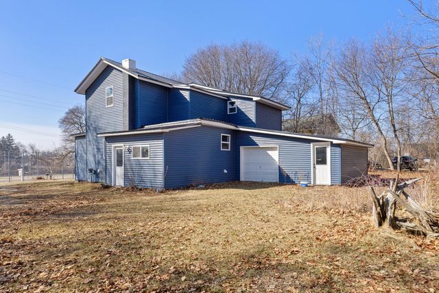 101 River Court, St. Louis, MI 48880