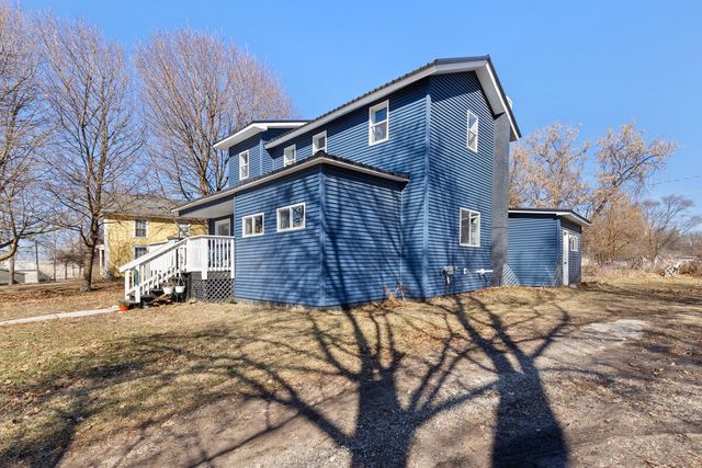 101 River Court, St. Louis, MI 48880