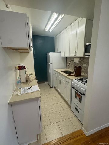 84-10 153rd Avenue 4H, Howard Beach, NY 11414