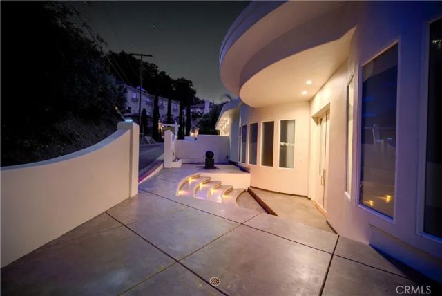 3964 Sumac Drive, Sherman Oaks, CA 91403