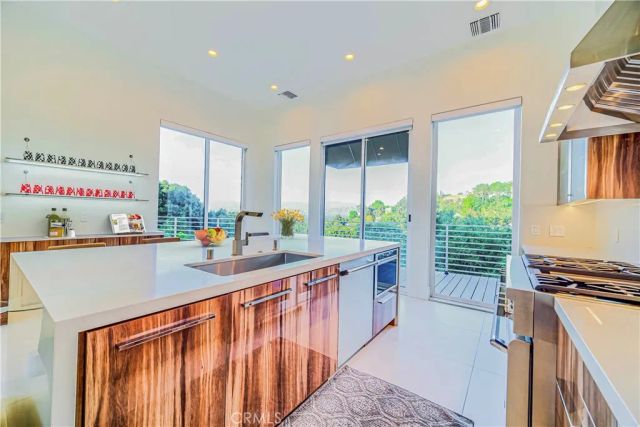3964 Sumac Drive, Sherman Oaks, CA 91403
