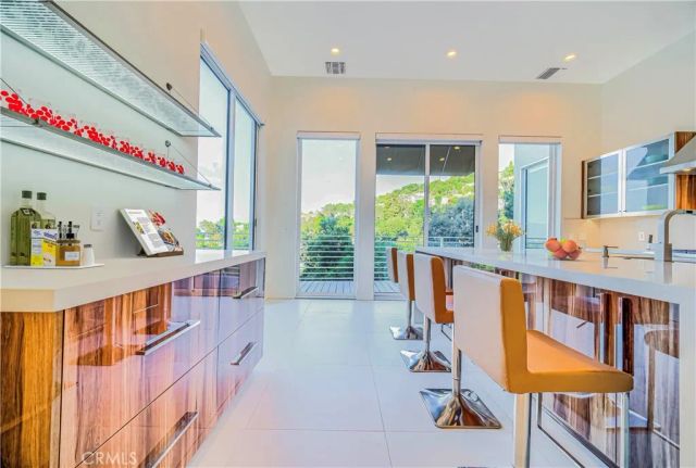 3964 Sumac Drive, Sherman Oaks, CA 91403