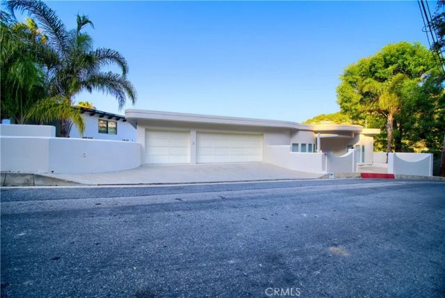 3964 Sumac Drive, Sherman Oaks, CA 91403