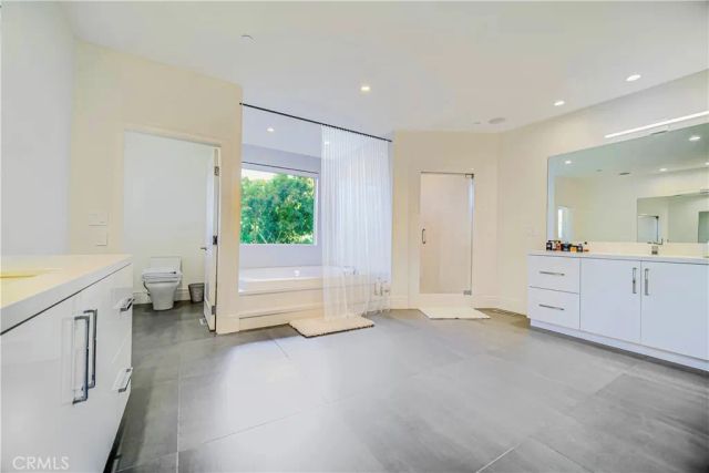 3964 Sumac Drive, Sherman Oaks, CA 91403