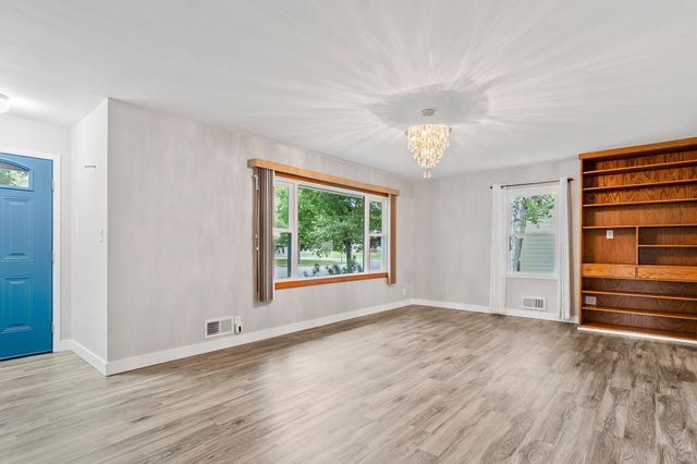 1407 Elm Street, Alexandria, MN 56308