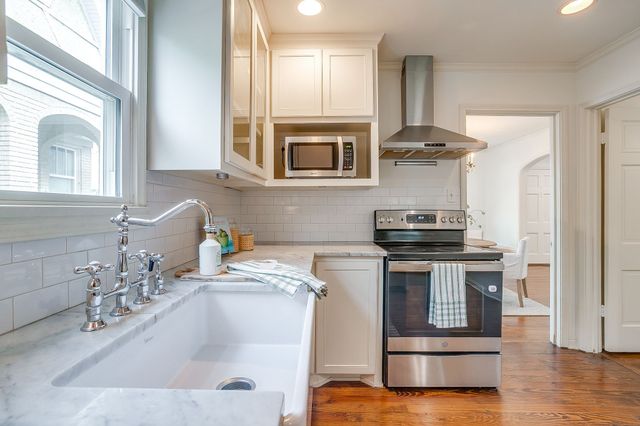 4029 El Campo Avenue, Fort Worth, TX 76107