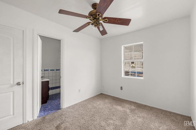 10001 Waco Avenue, Lamont, CA 93241