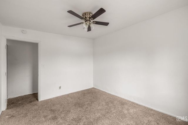 10001 Waco Avenue, Lamont, CA 93241