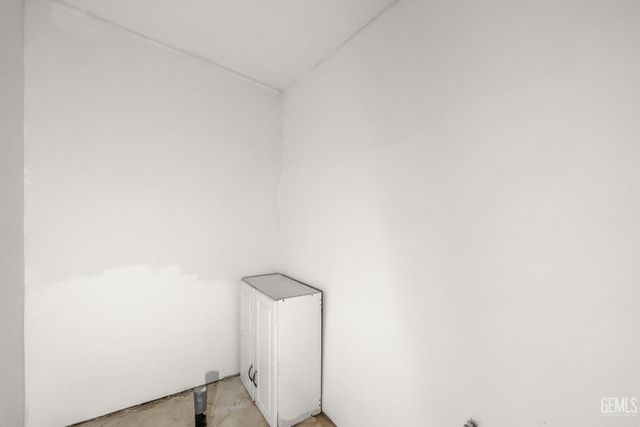 10001 Waco Avenue, Lamont, CA 93241