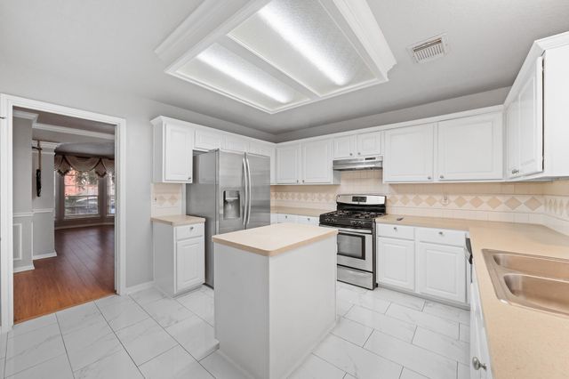 3321 Sapling Oak Drive, Houston, TX 77082