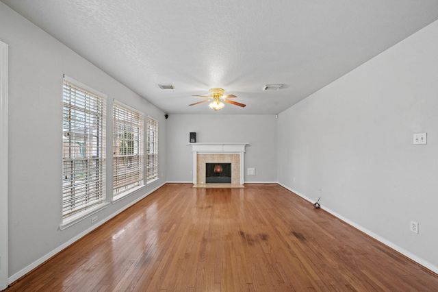 3321 Sapling Oak Drive, Houston, TX 77082