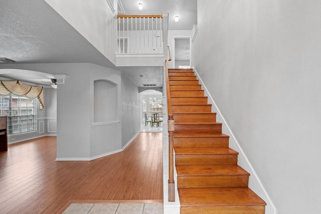 3321 Sapling Oak Drive, Houston, TX 77082