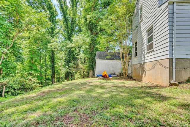 1027 Mulberry RD, Martinsville, VA 24112