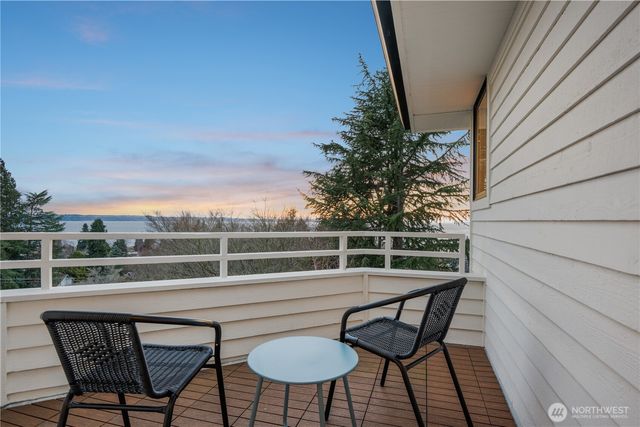 19209 olympic view Drive, Edmonds, WA 98020