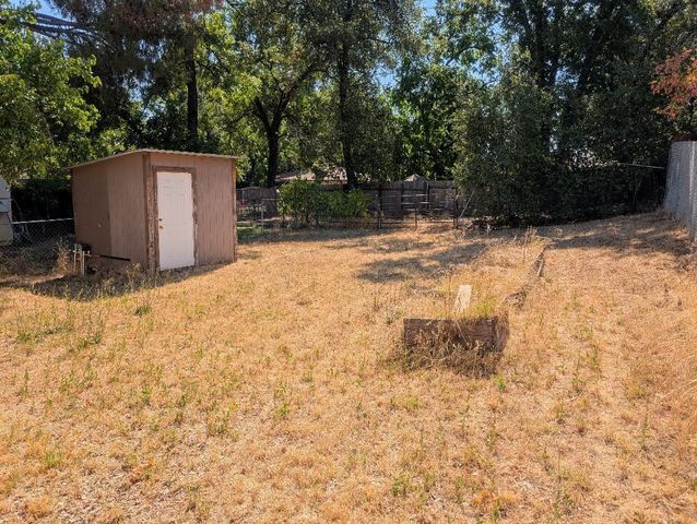 1621&1625 Ferry Street, Anderson, CA 96007