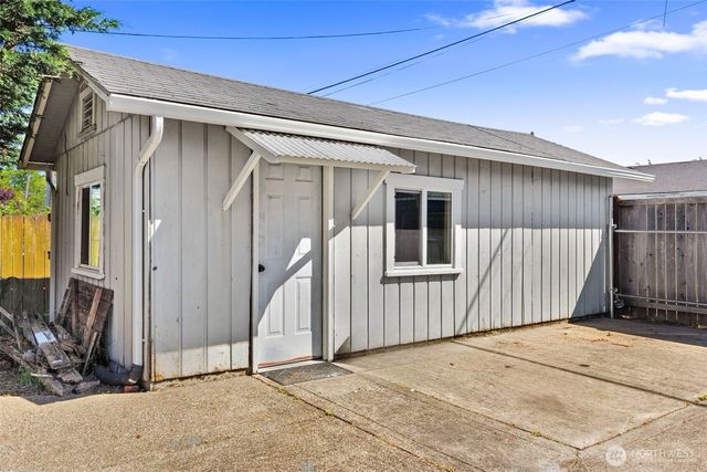 1507 S M Street, Tacoma, WA 98405