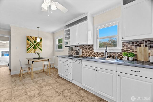 1507 S M Street, Tacoma, WA 98405