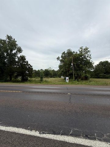606 Highway 90, Ames, TX 77575