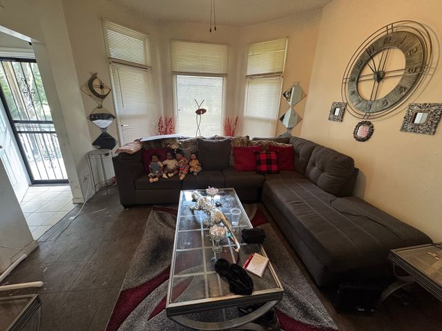 6442 S Loomis Boulevard, Chicago, IL 60636