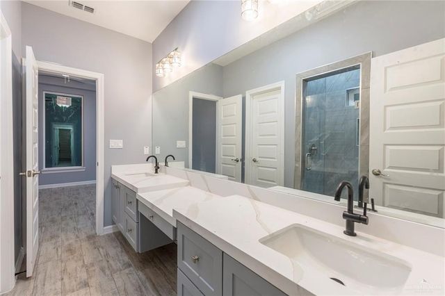 1406 Tee Box Drive, Weslaco, TX 78596