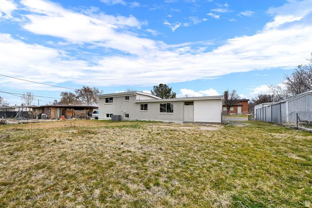 1009 N 250 W, Sunset, UT 84015