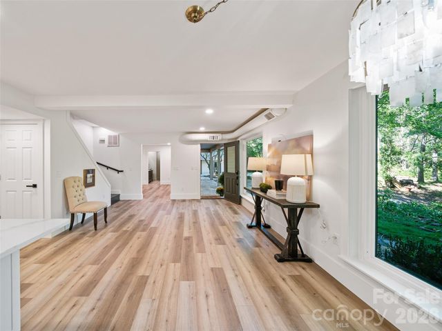 81 Summer Trees Lane, Burnsville, NC 28714
