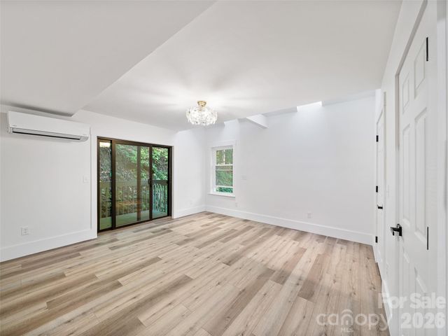 81 Summer Trees Lane, Burnsville, NC 28714