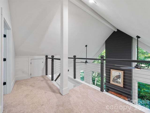 81 Summer Trees Lane, Burnsville, NC 28714