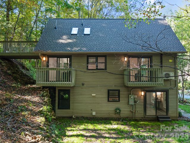 81 Summer Trees Lane, Burnsville, NC 28714