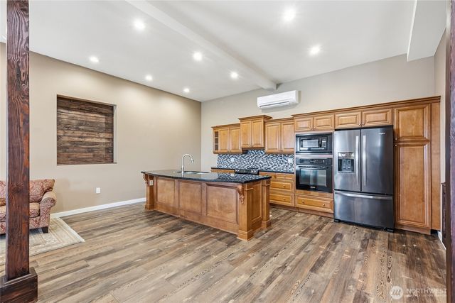 11043 Bayview Edison Road, Mount Vernon, WA 98273