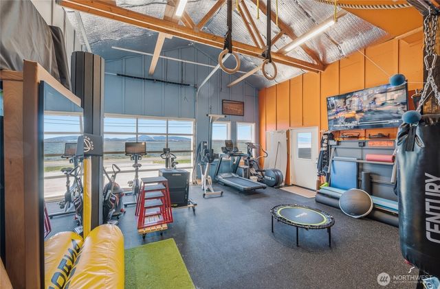 11043 Bayview Edison Road, Mount Vernon, WA 98273
