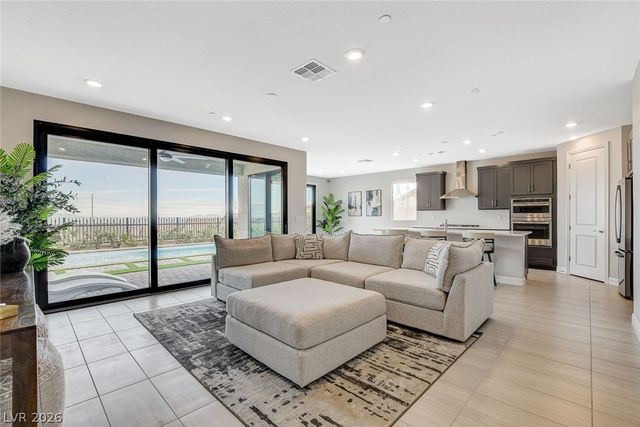 6442 Corsari Ridge Street, Las Vegas, NV 89166