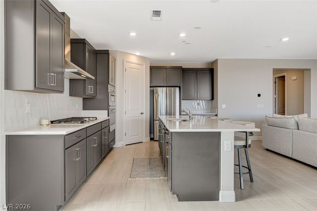 6442 Corsari Ridge Street, Las Vegas, NV 89166