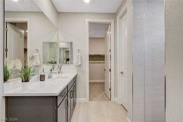 6442 Corsari Ridge Street, Las Vegas, NV 89166