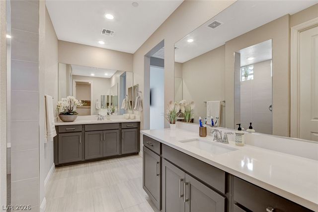 6442 Corsari Ridge Street, Las Vegas, NV 89166